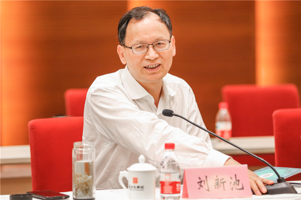 中国林学会理事长赵树丛一行调研长江文明